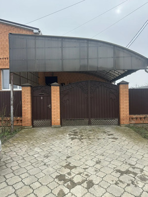 Продам дом, Кавказская ул, 3, Юровка с, 0 км от города