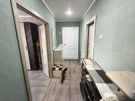 Продам двухкомнатную (2-комн.) квартиру, 1 мкр, 31, Кропоткин г