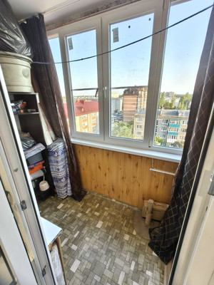 Продам двухкомнатную (2-комн.) квартиру, 1 мкр, 31, Кропоткин г