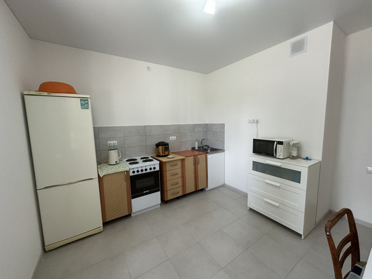 Продам трехкомнатную (3-комн.) квартиру, Фестивальная ул, 15к2, Москва г