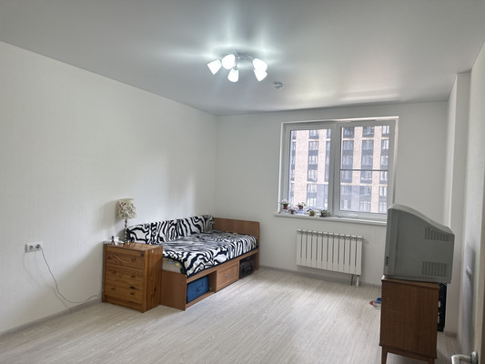 Продам трехкомнатную (3-комн.) квартиру, Фестивальная ул, 15к2, Москва г