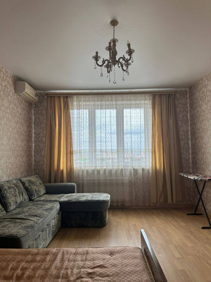 Сдам однокомнатную (1-комн.) квартиру, Автолюбителей ул, 52к4, Краснодар г