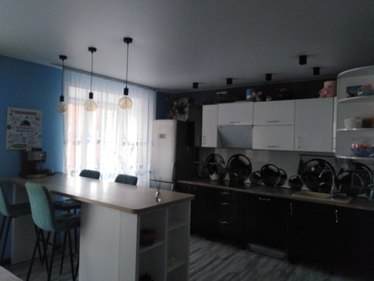 Продам трехкомнатную (3-комн.) квартиру, 60 лет Образования СССР пр-кт, 58а, Красноярск г