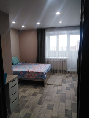 Продам трехкомнатную (3-комн.) квартиру, 60 лет Образования СССР пр-кт, 58а, Красноярск г