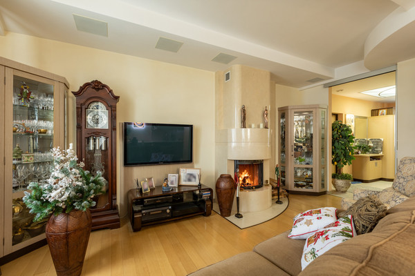 Продам двухкомнатную (2-комн.) квартиру, Нижняя Масловка ул, 28, Москва г