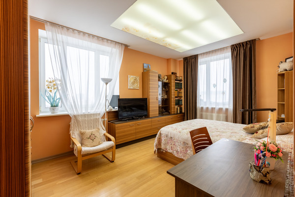 Продам двухкомнатную (2-комн.) квартиру, Нижняя Масловка ул, 28, Москва г