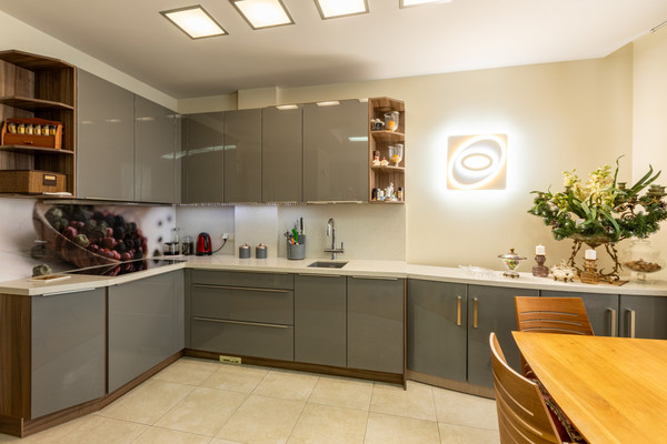 Продам двухкомнатную (2-комн.) квартиру, Нижняя Масловка ул, 28, Москва г