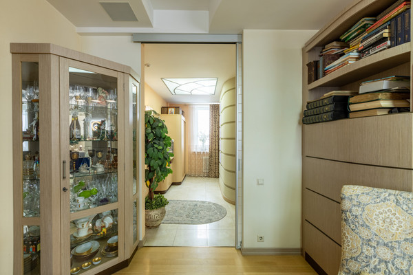 Продам двухкомнатную (2-комн.) квартиру, Нижняя Масловка ул, 28, Москва г