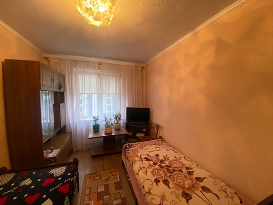 Продам двухкомнатную (2-комн.) квартиру, Мильчакова ул, 3, Ростов-на-Дону г