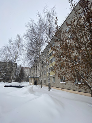 Продам комнату в 8-комн. квартире, Машиностроителей ул, 128а, Йошкар-Ола г