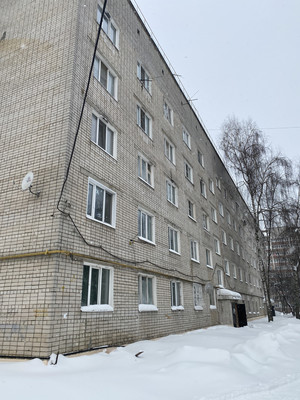 Продам комнату в 8-комн. квартире, Машиностроителей ул, 128а, Йошкар-Ола г