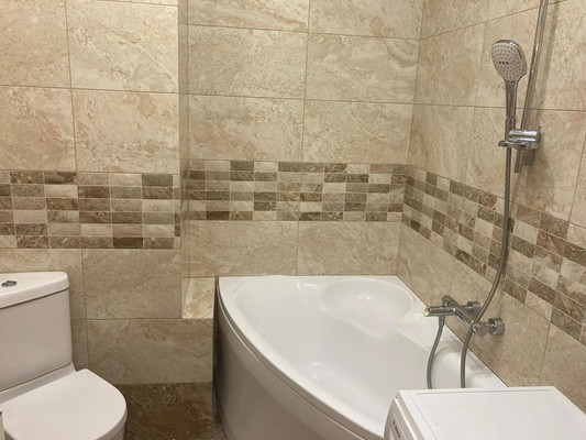 Продам двухкомнатную (2-комн.) квартиру, Параллельная (Центральный р-н) ул, 95, Сочи г