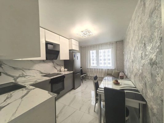 Продам однокомнатную (1-комн.) квартиру, Западный квартал (Купелинка мкр) ул, 5к1, Сапроново д