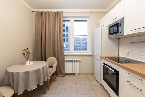 Продам однокомнатную (1-комн.) квартиру, Ротмистрова ул, 2к4, Москва г