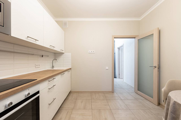 Продам однокомнатную (1-комн.) квартиру, Ротмистрова ул, 2к4, Москва г