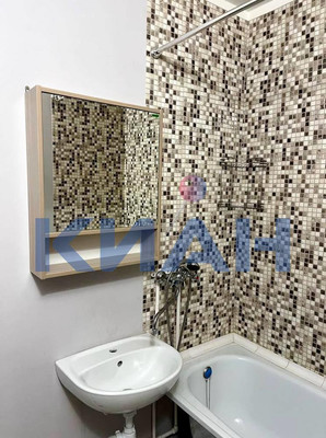 Продам однокомнатную (1-комн.) квартиру, Лесников ул, 25, Красноярск г