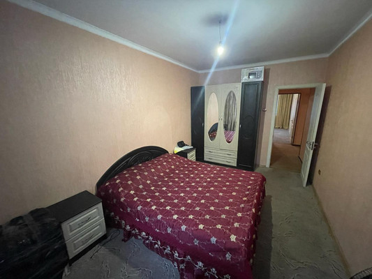 Продам трехкомнатную (3-комн.) квартиру, Красная ул, 260, Кропоткин г