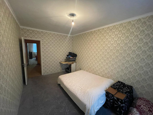 Продам трехкомнатную (3-комн.) квартиру, Красная ул, 260, Кропоткин г