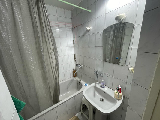 Продам трехкомнатную (3-комн.) квартиру, Красная ул, 260, Кропоткин г