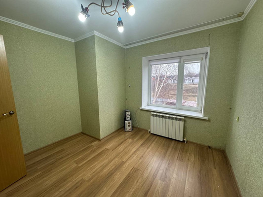 Продам трехкомнатную (3-комн.) квартиру, Мопровский проезд, 9, Кропоткин г