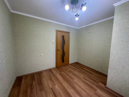 Продам трехкомнатную (3-комн.) квартиру, Мопровский проезд, 9, Кропоткин г