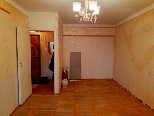 Продам однокомнатную (1-комн.) квартиру, 1 мкр, 12, Кропоткин г