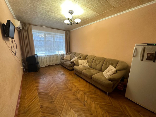 Продам двухкомнатную (2-комн.) квартиру, Колхозный пер, 16, Кропоткин г