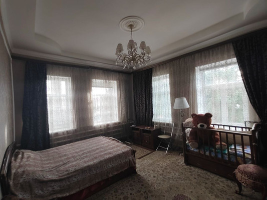 Продам трехкомнатную (3-комн.) квартиру, Гоголя ул, 20, Кропоткин г