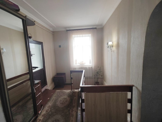 Продам трехкомнатную (3-комн.) квартиру, Гоголя ул, 20, Кропоткин г