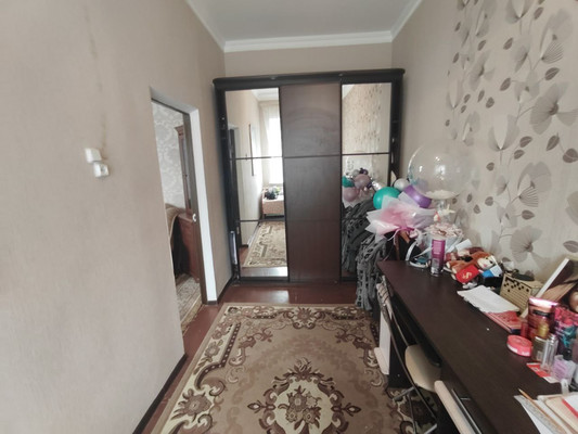 Продам трехкомнатную (3-комн.) квартиру, Гоголя ул, 20, Кропоткин г