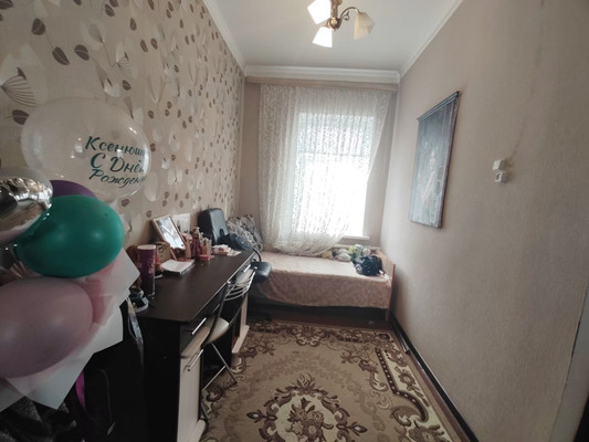 Продам трехкомнатную (3-комн.) квартиру, Гоголя ул, 20, Кропоткин г