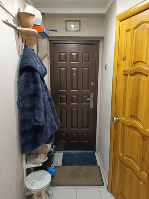 Продам комнату в 3-комн. квартире, Братьев Касимовых ул, 24, Казань г