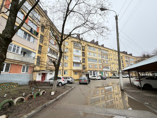 Продам двухкомнатную (2-комн.) квартиру, Красная ул, 167, Нарткала г