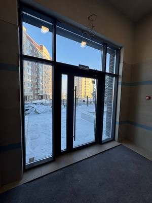 Продам двухкомнатную (2-комн.) , Дзержинского ул, 33, Ханты-Мансийск г