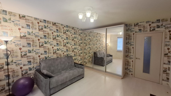 Продам двухкомнатную (2-комн.) квартиру, Тургенева ул, 9, Ступино г