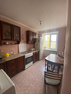 Продам трехкомнатную (3-комн.) квартиру, Калинина ул, 116а, Тихорецк г