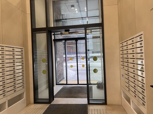 Продам однокомнатную (1-комн.) квартиру, Крузенштерна ул, 7, Москва г