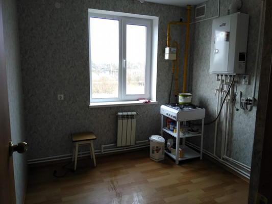 Продам двухкомнатную (2-комн.) квартиру, Жилпоселок ул, 6а, Выбити д