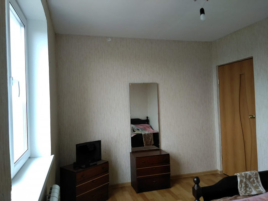 Продам двухкомнатную (2-комн.) квартиру, Жилпоселок ул, 6а, Выбити д