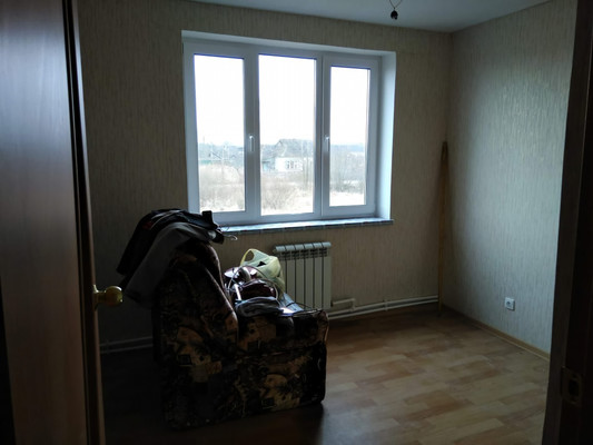 Продам двухкомнатную (2-комн.) квартиру, Жилпоселок ул, 6а, Выбити д