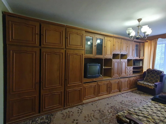 Продам трехкомнатную (3-комн.) квартиру, Железнодорожная ул, 83, Кропоткин г