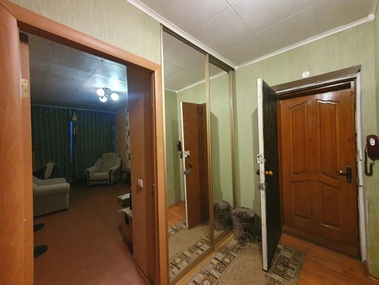 Продам трехкомнатную (3-комн.) квартиру, Коммунистическая ул, 13, Кропоткин г