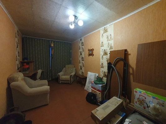 Продам трехкомнатную (3-комн.) квартиру, Коммунистическая ул, 13, Кропоткин г