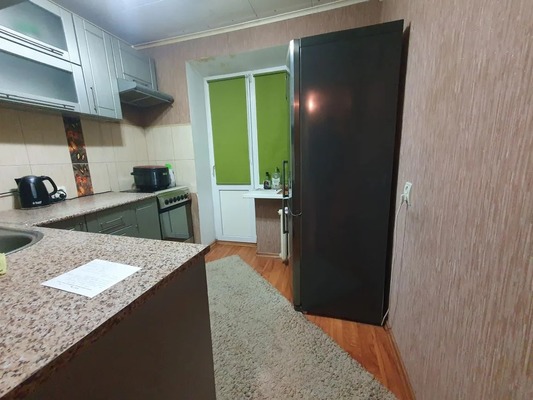 Продам трехкомнатную (3-комн.) квартиру, Коммунистическая ул, 13, Кропоткин г