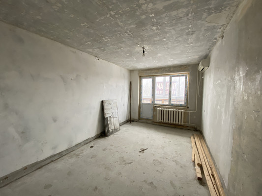 Продам двухкомнатную (2-комн.) квартиру, Коммунистическая ул, 17, Раменское г