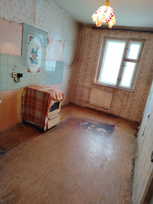 Продам двухкомнатную (2-комн.) квартиру, Шлиссельбургский пр-кт, 2к1, Санкт-Петербург г