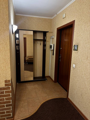 Продам двухкомнатную (2-комн.) квартиру, Донецкая ул, 10к1, Москва г