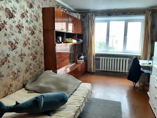 Продам двухкомнатную (2-комн.) квартиру, Октябрьская ул, 8, Тихорецк г