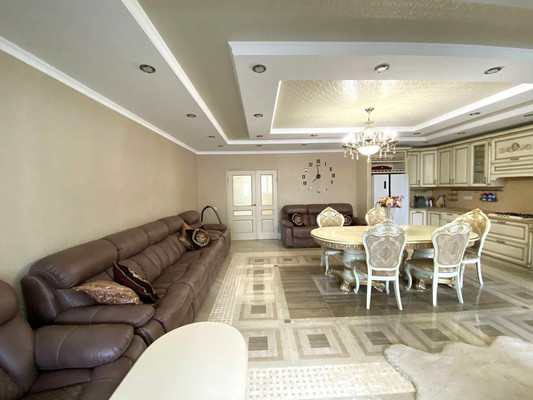 Продам трехкомнатную (3-комн.) квартиру, Передовая ул, 201, Тихорецк г