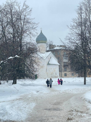 Продам однокомнатную (1-комн.) квартиру, Десятинная ул, 8, Великий Новгород г